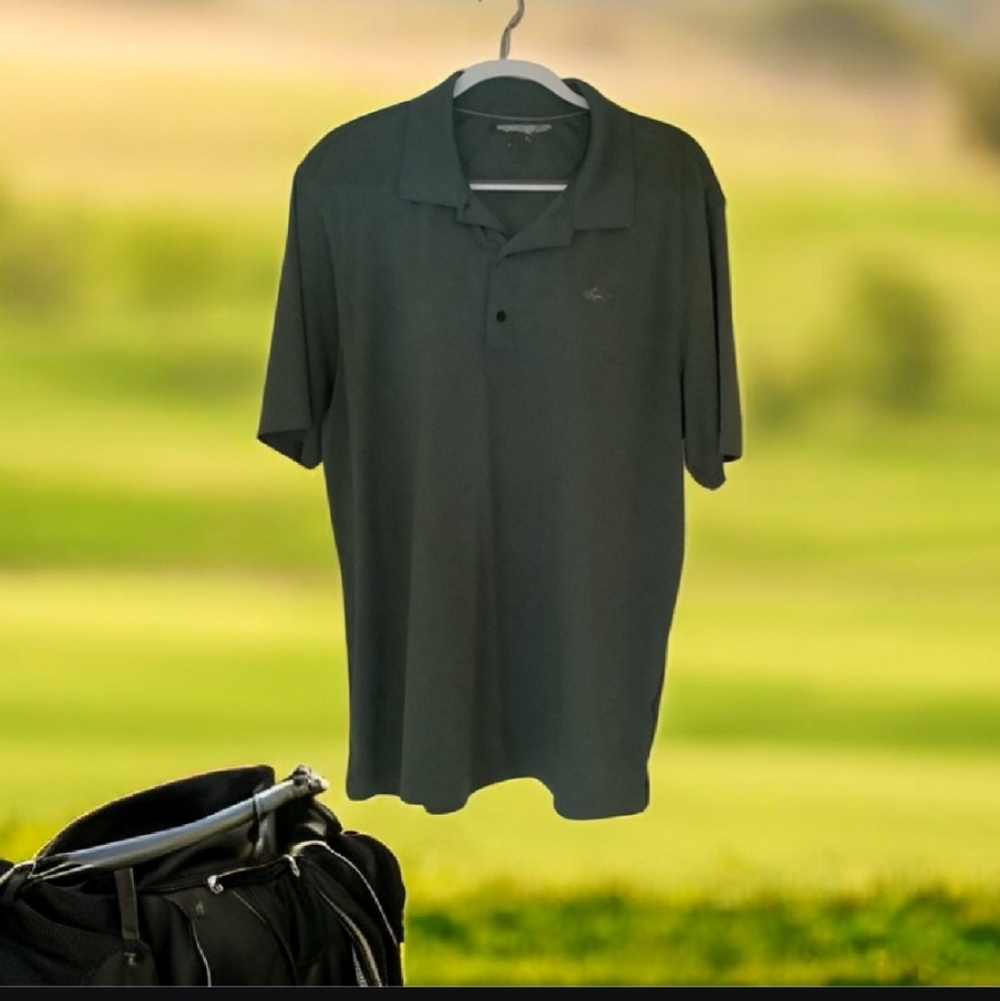 Men’s polo hunter green with shark emblem no pockets light weight size X L ML75